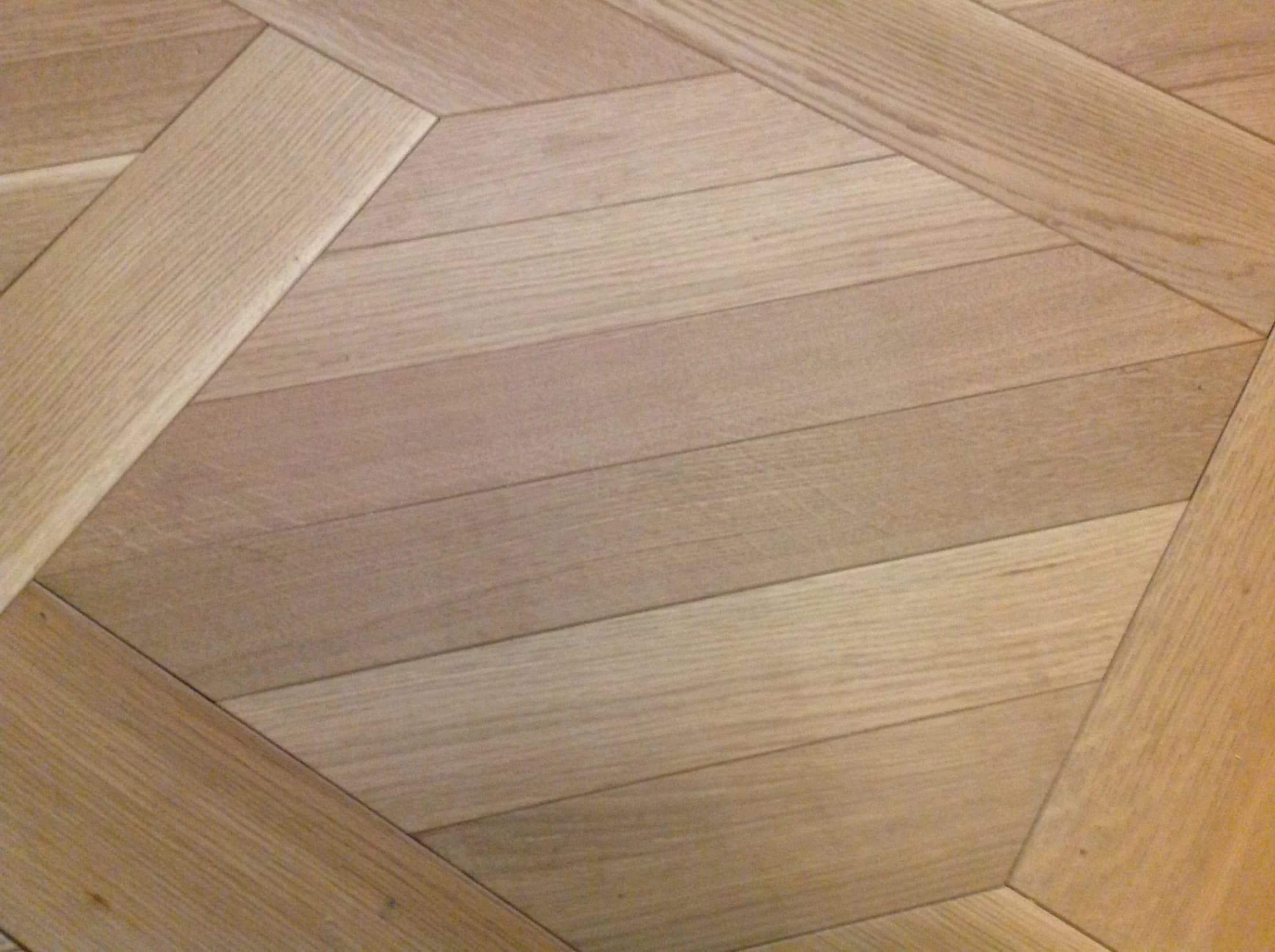 The wood parquet pattern in the Lincoln Park project.